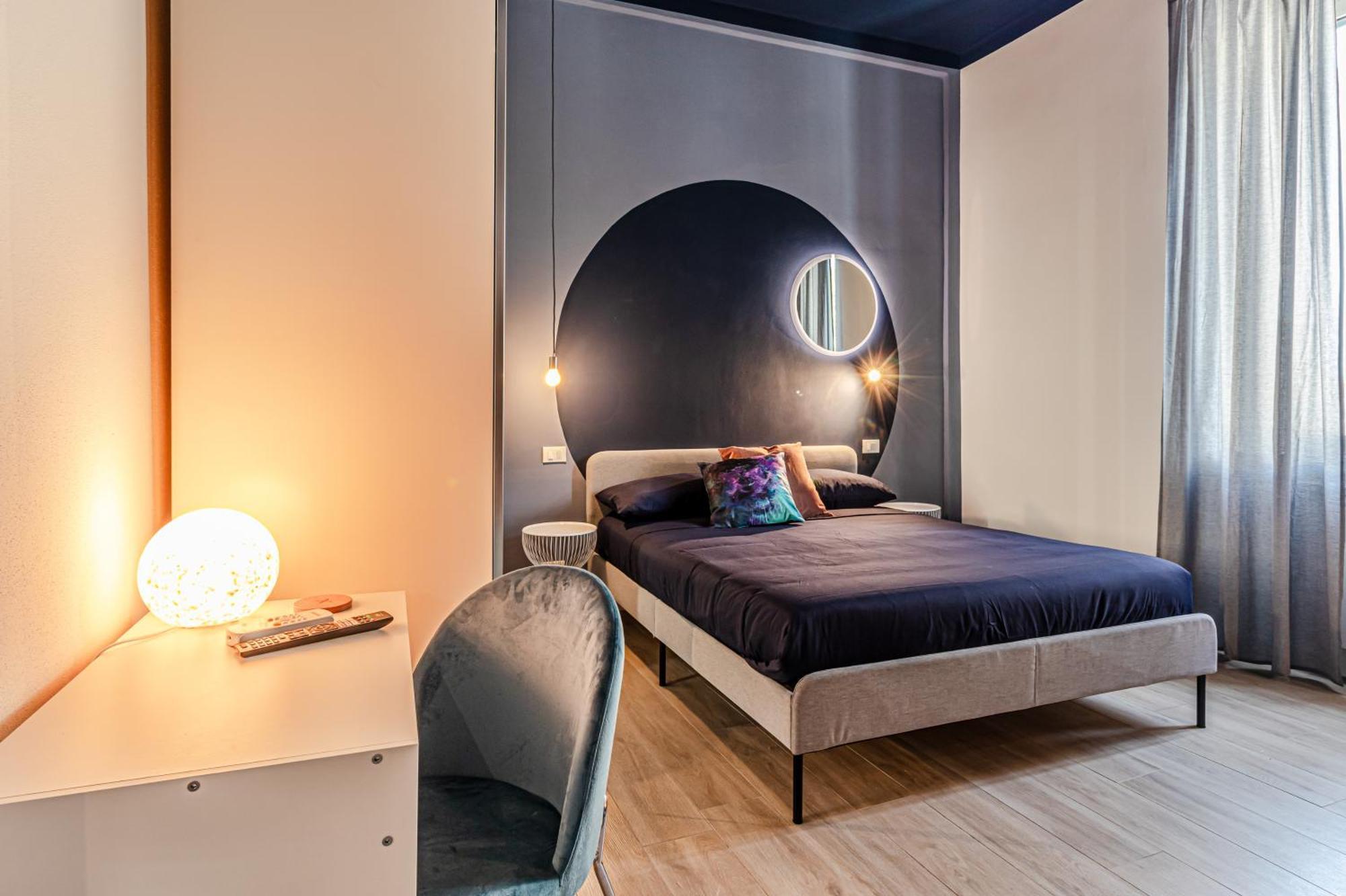 Moonlight Stylish Central, Hospital & Station Livorno Ngoại thất bức ảnh